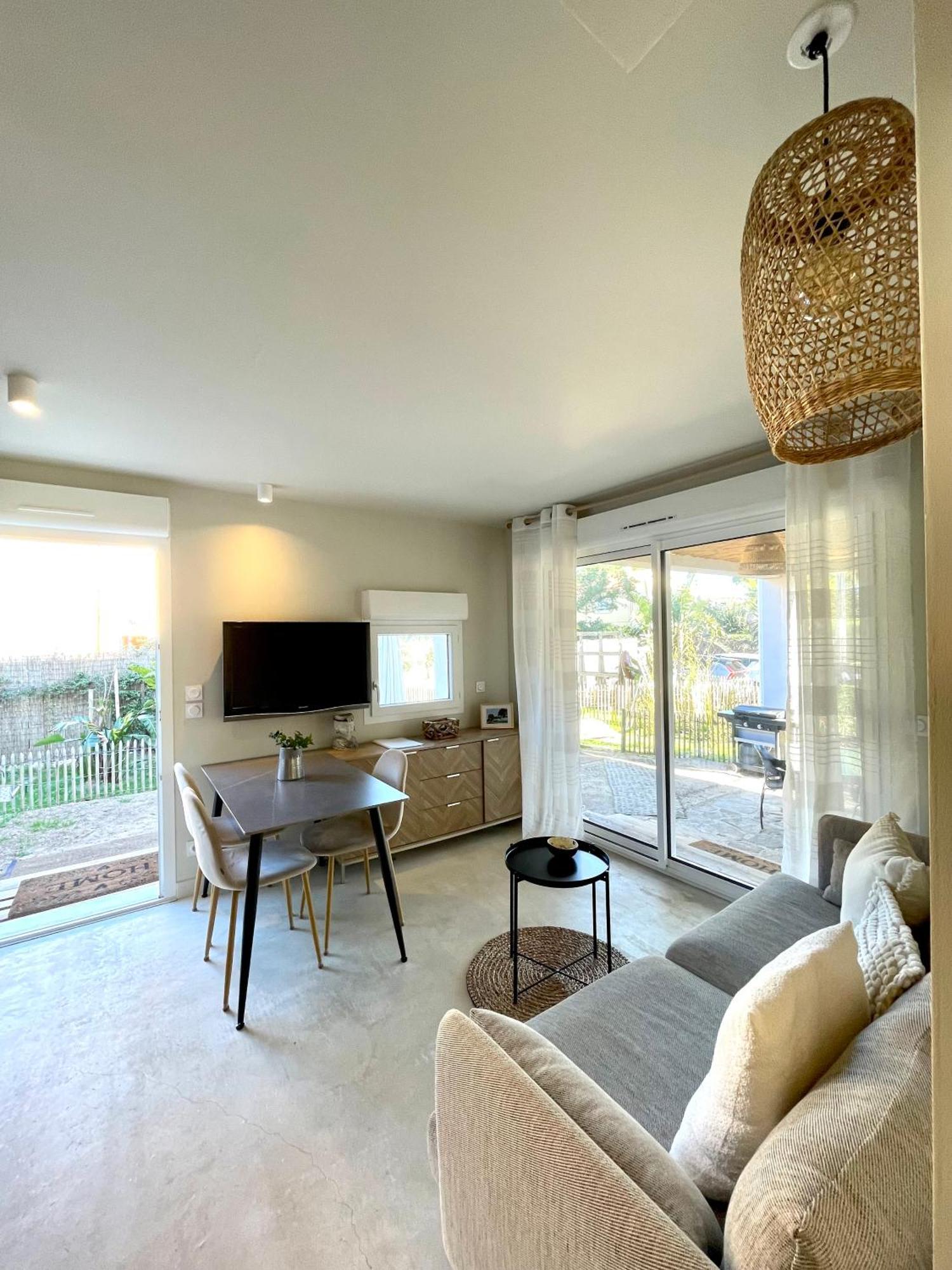 Bas De Villa - 300M Plage De La Capte - 2 Hebergements Disponibles Hyères Buitenkant foto